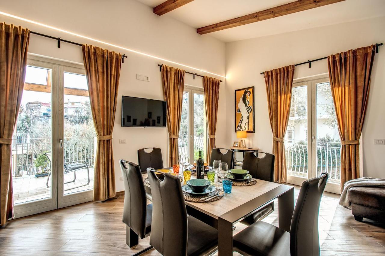 Chez Marie' - Modern Apartment In Countryside ソレント エクステリア 写真